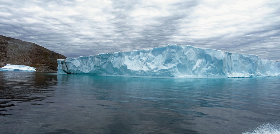 Iceberg in South Greenland by DK